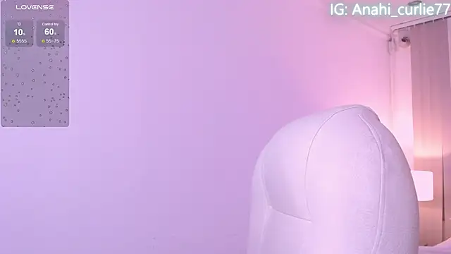 anahi curlie1 online show from March 19, 2025, 4:03 am