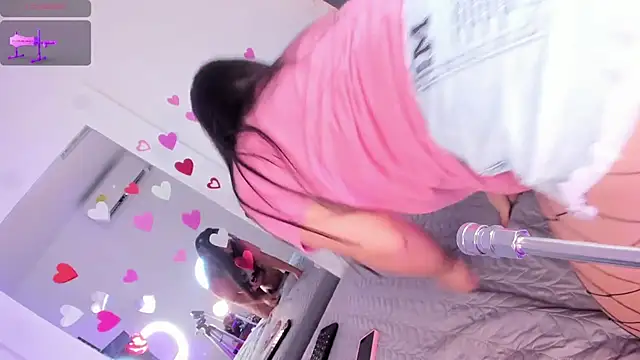 Hilary Smile  online show from March 16, 2025, 8:00 pm