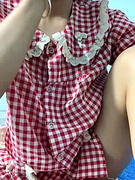 Snapshot of Hoanami chatting on November 9, 2025, 1:04 am Hoanami online show from November 9, 2025, 1:04 am