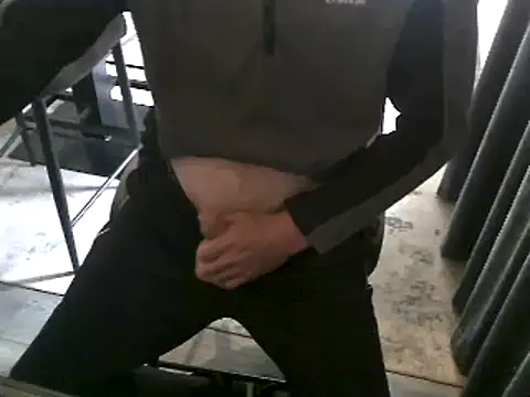 Snapshot of hornyman18cm39 chatting on June 12, 2026, 10:58 am hornyman18cm39 online show from June 12, 2026, 10:58 am