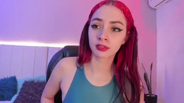 CAMILLEN PETTID online show from November 6, 2025, 11:37 pm