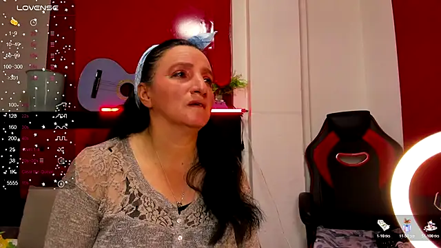 Andrefoxx  online show from November 4, 2025, 3:05 am