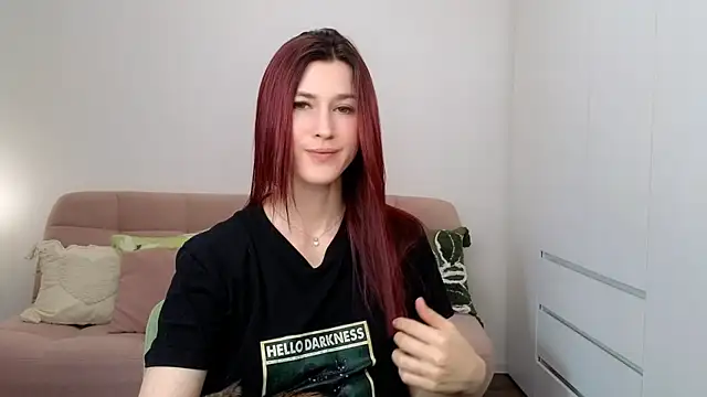 Snapshot of AliciaNewell chatting on October 11, 2025, 10:36 am AliciaNewell online show from October 11, 2025, 10:36 am