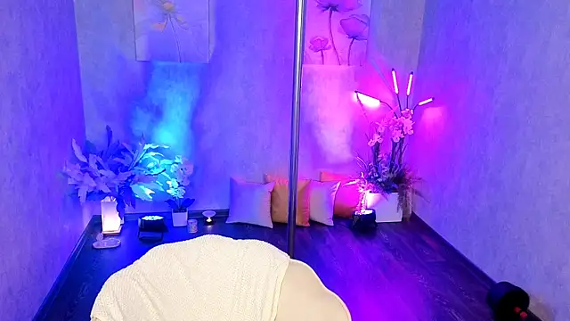 kimberlyray777 online show from May 23, 2026, 8:18 am