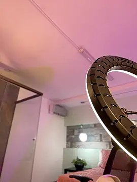 Emilia Bakerr online show from January 10, 2025, 6:17 pm