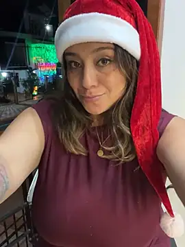 Snapshot of MrsFoucher chatting on December 25, 2024, 7:46 am MrsFoucher online show from December 25, 2024, 7:46 am