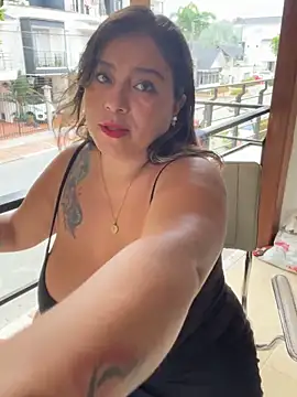 Snapshot of MrsFoucher chatting on February 9, 2025, 9:49 pm MrsFoucher online show from February 9, 2025, 9:49 pm