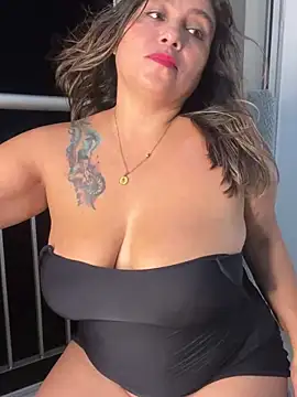 Snapshot of MrsFoucher chatting on March 19, 2025, 12:59 am MrsFoucher online show from March 19, 2025, 12:59 am