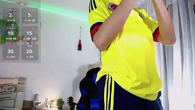 huge armound online show from October 12, 2025, 12:42 am