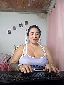 Snapshot of mariana_mari chatting on March 10, 2025, 3:20 pm mariana mari online show from March 10, 2025, 3:20 pm