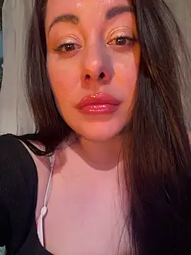 DaisyStreet online show from April 3, 2026, 8:51 pm