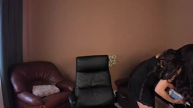 KaylaLaine online show from February 6, 2026, 7:45 am