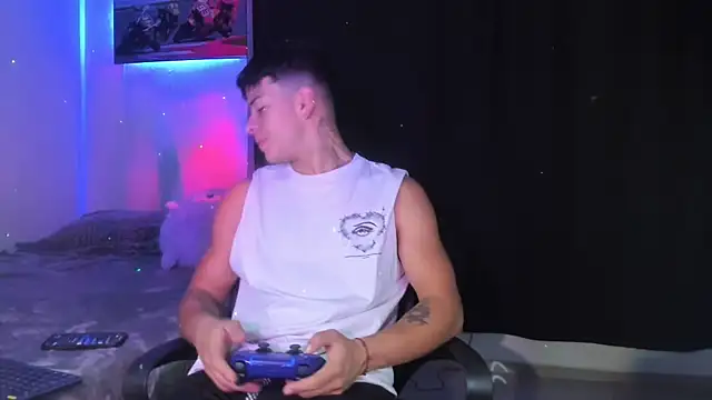 Dominic Biker   online show from December 15, 2024, 3:02 am