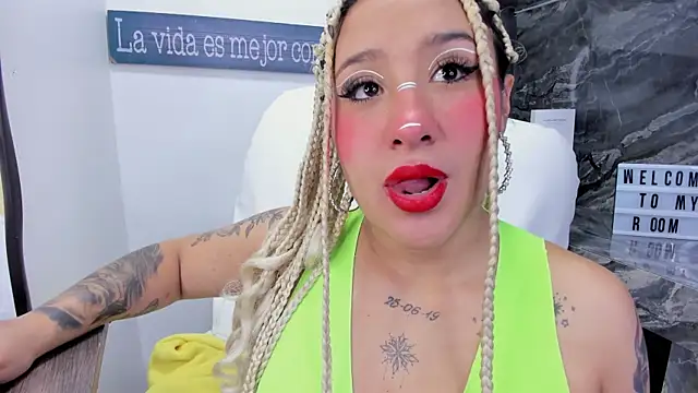 miss danika online show from December 18, 2025, 11:05 am