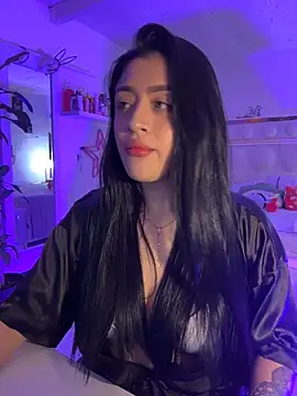 lucianaroy online show from March 29, 2026, 11:16 pm