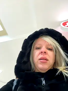 LikaCat online show from October 7, 2025, 4:20 am