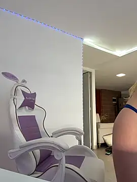 Snapshot of Alison_Diaz17 chatting on February 9, 2025, 10:32 pm Alison Diaz17 online show from February 9, 2025, 10:32 pm