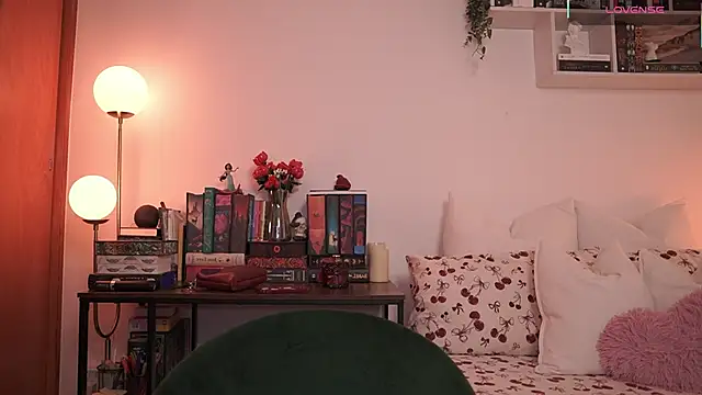 EmilyxRose - online show from October 5, 2025, 2:15 pm