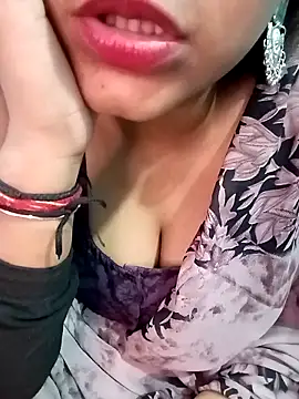 Snapshot of Gulabo-jaan chatting on February 16, 2026, 2:51 am Gulabo-jaan online show from February 16, 2026, 2:51 am