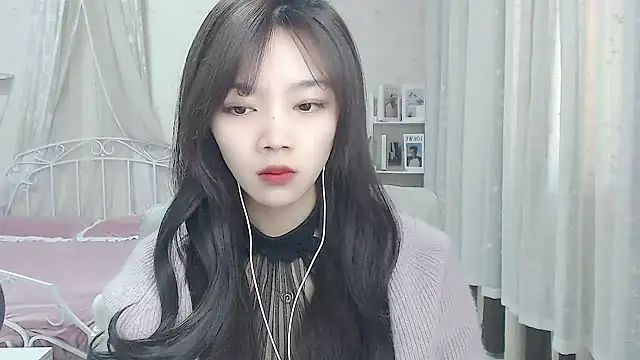 Snapshot of Jenny-Z chatting on February 8, 2026, 2:04 am Jenny-Z online show from February 8, 2026, 2:04 am