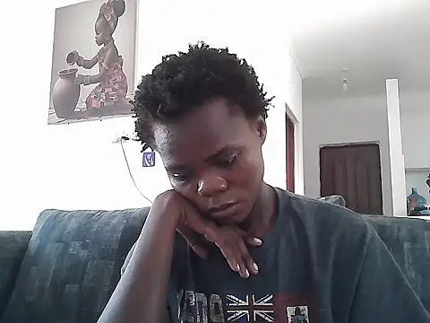 Snapshot of petiteebony_81 chatting on January 10, 2026, 11:45 am petiteebony 81 online show from January 10, 2026, 11:45 am