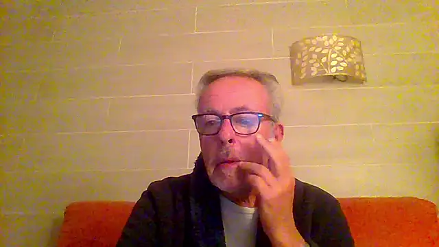 tuggy59 online show from January 9, 2026, 6:05 am