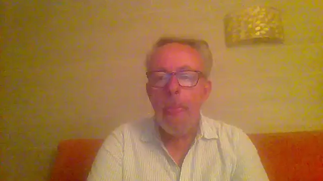 Snapshot of tuggy59 chatting on May 13, 2026, 4:54 am tuggy59 online show from May 13, 2026, 4:54 am