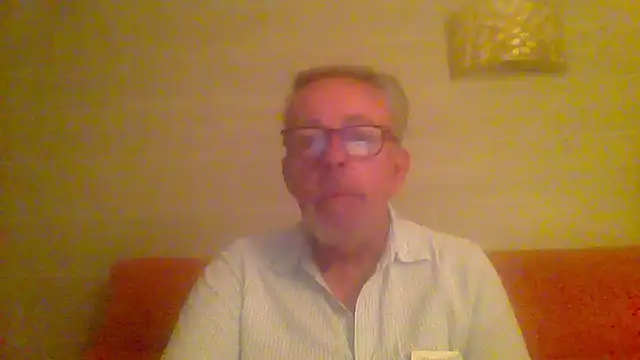 Snapshot of tuggy59 chatting on May 14, 2026, 4:52 am tuggy59 online show from May 14, 2026, 4:52 am