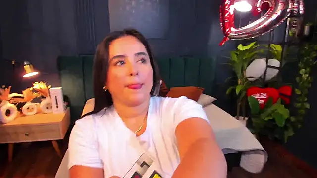 taylor bennet online show from February 21, 2025, 7:10 pm