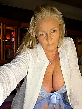 Southern Bella online show from November 10, 2025, 12:37 pm