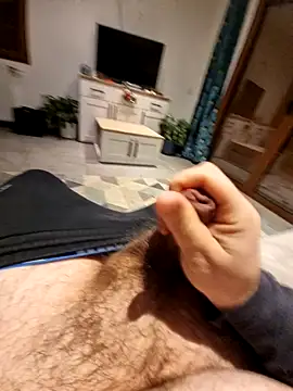 Snapshot of hairydickfr chatting on January 7, 2025, 8:24 am hairydickfr online show from January 7, 2025, 8:24 am