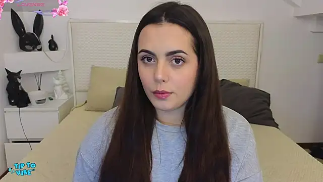 Snapshot of Eva_Rogers_ chatting on December 9, 2024, 11:15 am Eva Rogers online show from December 9, 2024, 11:15 am
