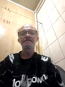 Snapshot of oksana722 chatting on October 7, 2025, 5:04 am oksana722 online show from October 7, 2025, 5:04 am