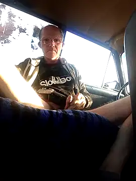 Snapshot of oksana722 chatting on November 3, 2025, 12:39 pm oksana722 online show from November 3, 2025, 12:39 pm