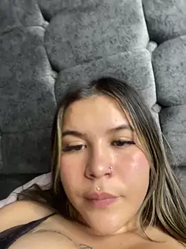 Snapshot of zoe_adhara chatting on March 14, 2025, 3:04 am zoe adhara online show from March 14, 2025, 3:04 am