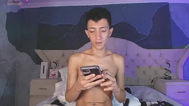 DereckCooperr online show from December 22, 2024, 12:07 am