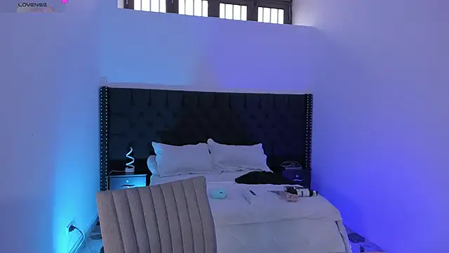 DereckCooperr online show from December 30, 2024, 8:15 pm