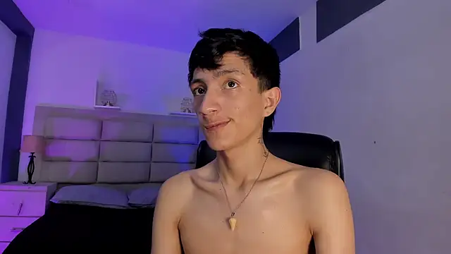 DereckCooperr online show from October 25, 2025, 10:59 pm