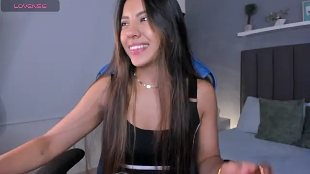 casandra ballesteros online show from September 19, 2025, 1:45 pm
