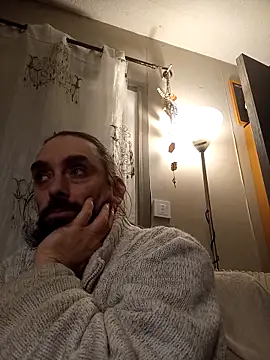 teekoine1 online show from November 7, 2025, 1:38 am