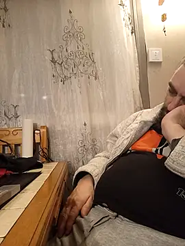 teekoine1 online show from November 11, 2025, 3:06 am