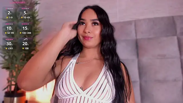 mia crawford online show from February 12, 2025, 12:01 pm