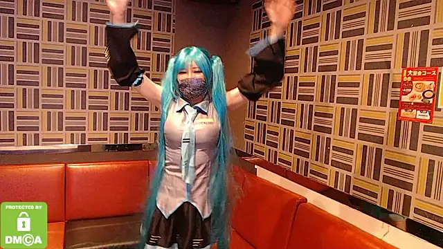   mimi  LOVE   online show from September 18, 2025, 12:07 pm