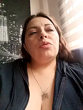 Snapshot of seherlatin chatting on November 15, 2025, 8:16 pm seherlatin online show from November 15, 2025, 8:16 pm