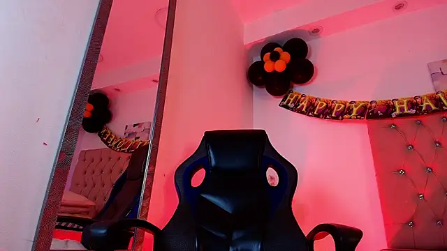 Katy Van online show from October 19, 2025, 8:53 pm