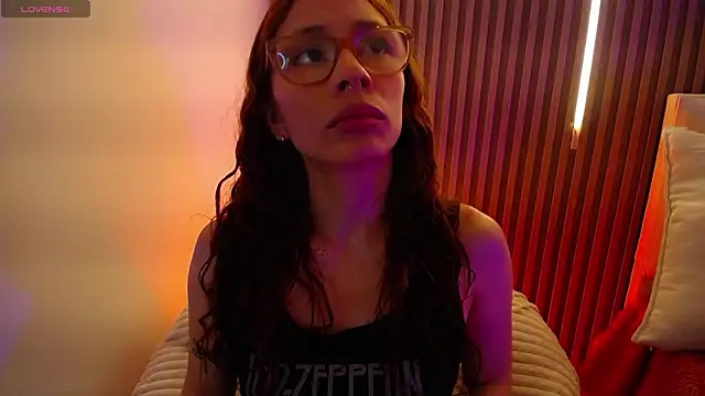 Katy Van online show from February 21, 2026, 8:43 pm