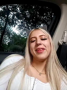 Snapshot of eva-2023 chatting on January 14, 2025, 7:43 pm eva-2023 online show from January 14, 2025, 7:43 pm