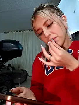 Snapshot of eva-2023 chatting on February 26, 2025, 4:03 am eva-2023 online show from February 26, 2025, 4:03 am