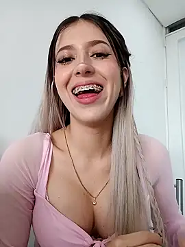 Snapshot of eva-2023 chatting on October 14, 2025, 5:14 pm eva-2023 online show from October 14, 2025, 5:14 pm