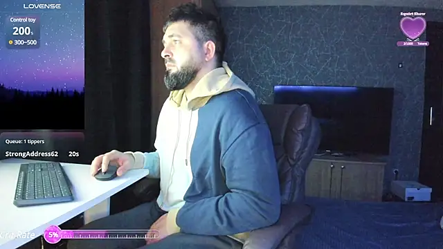 Snapshot of Eduu2322 chatting on December 12, 2024, 10:20 pm Eduu2322 online show from December 12, 2024, 10:20 pm